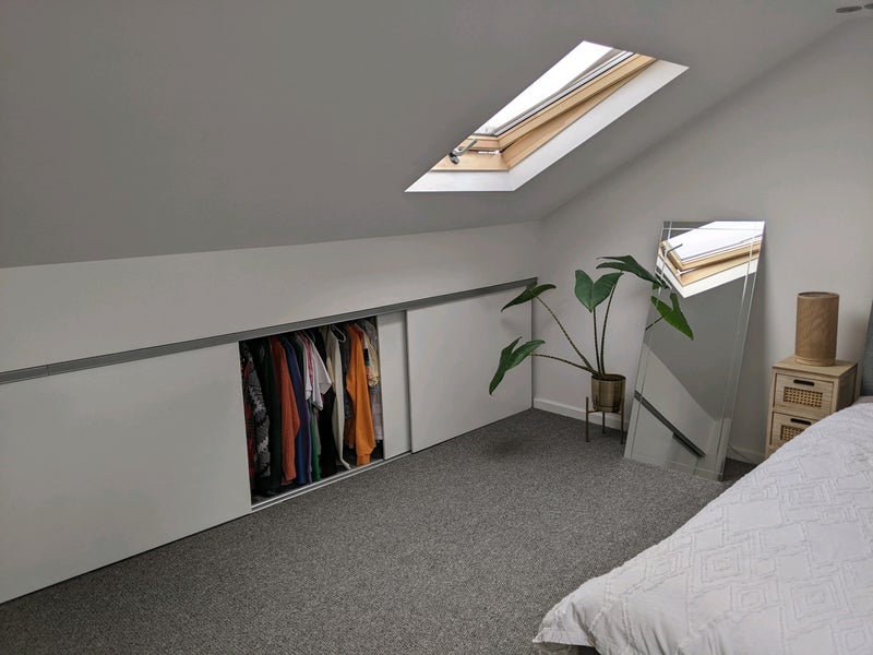 Room Doveleys Road in Salford