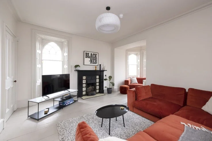 Flat Regent Road in City of Edinburgh