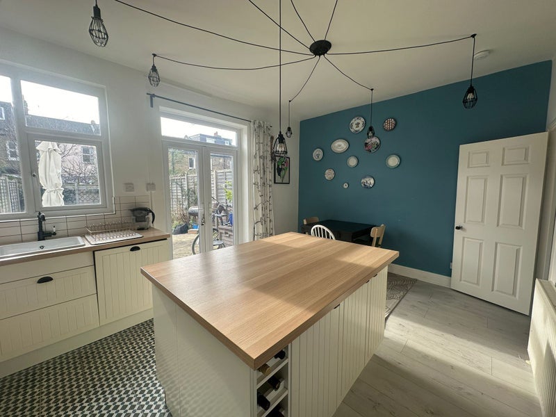 Room Sherringham Avenue in Greater London