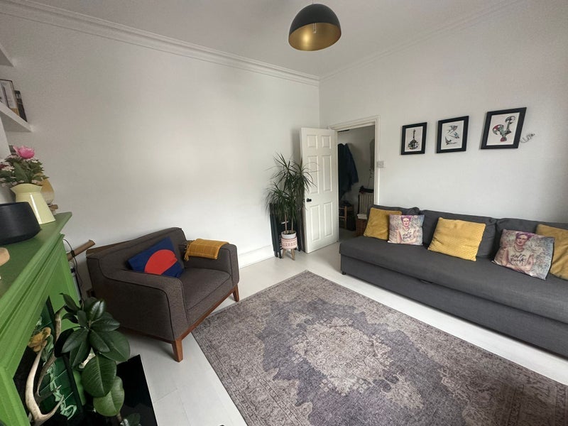 Room Sherringham Avenue in Greater London