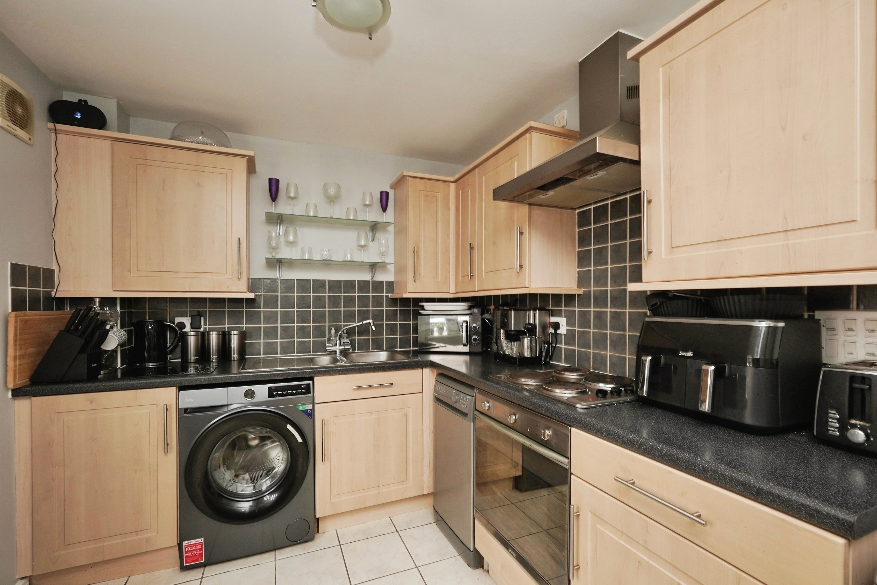 Flat Swaffer Way in Ashford