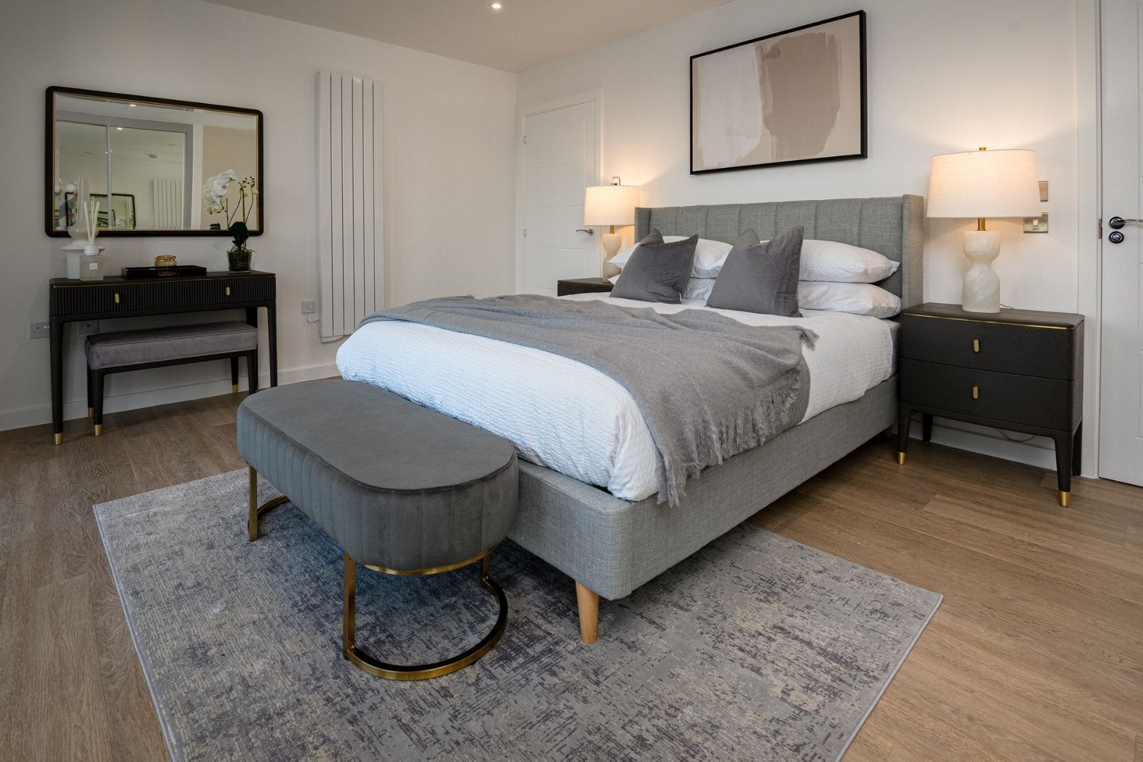 Flat Millers Close in Elmbridge