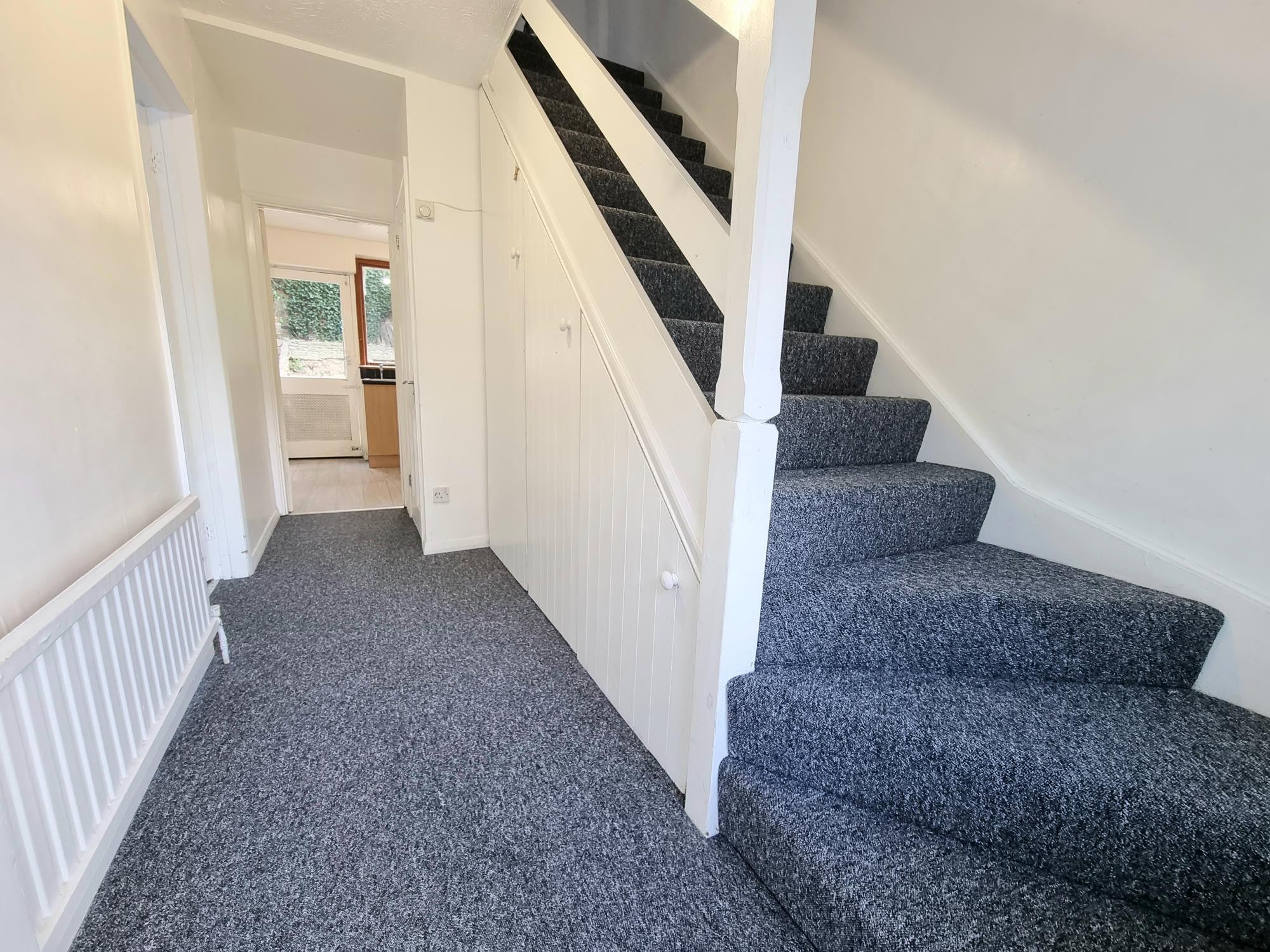 House Rookwood Close in Grays