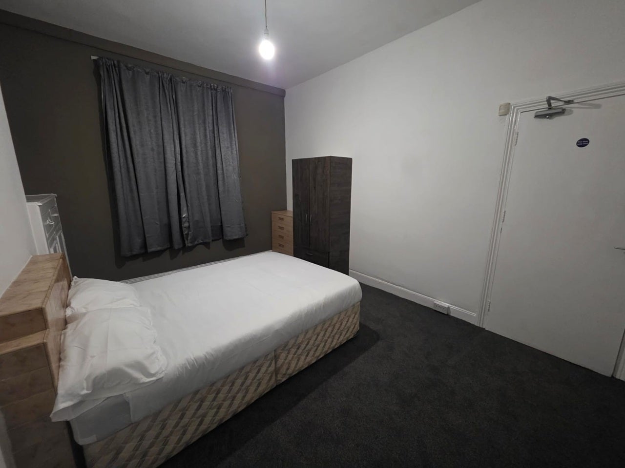 Room Tamworth Road in Newcastle upon Tyne
