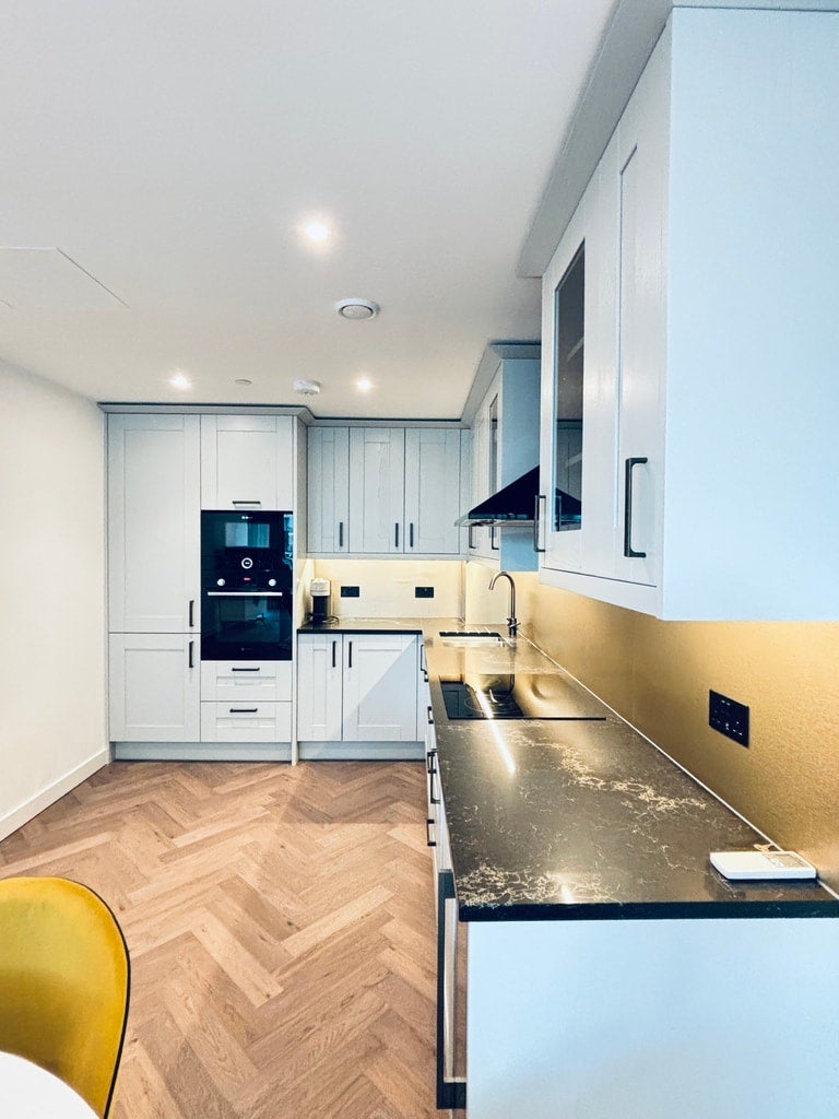 Flat Pennington Quay Walk in Greater London