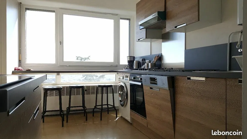 Appartement Rue Robert Schuman à Oullins-Pierre-Bénite