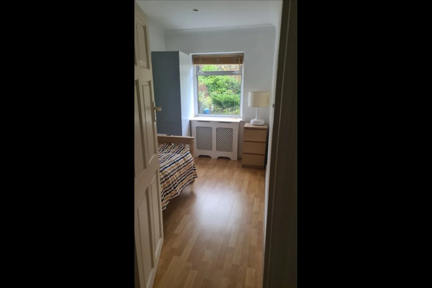 Flat Cavendish Avenue in Greater London