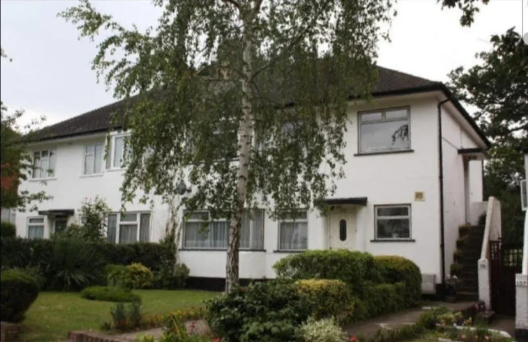 Flat Cavendish Avenue in Greater London