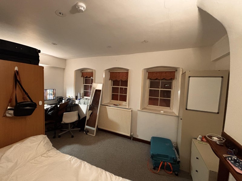 Room Worship Street in Greater London