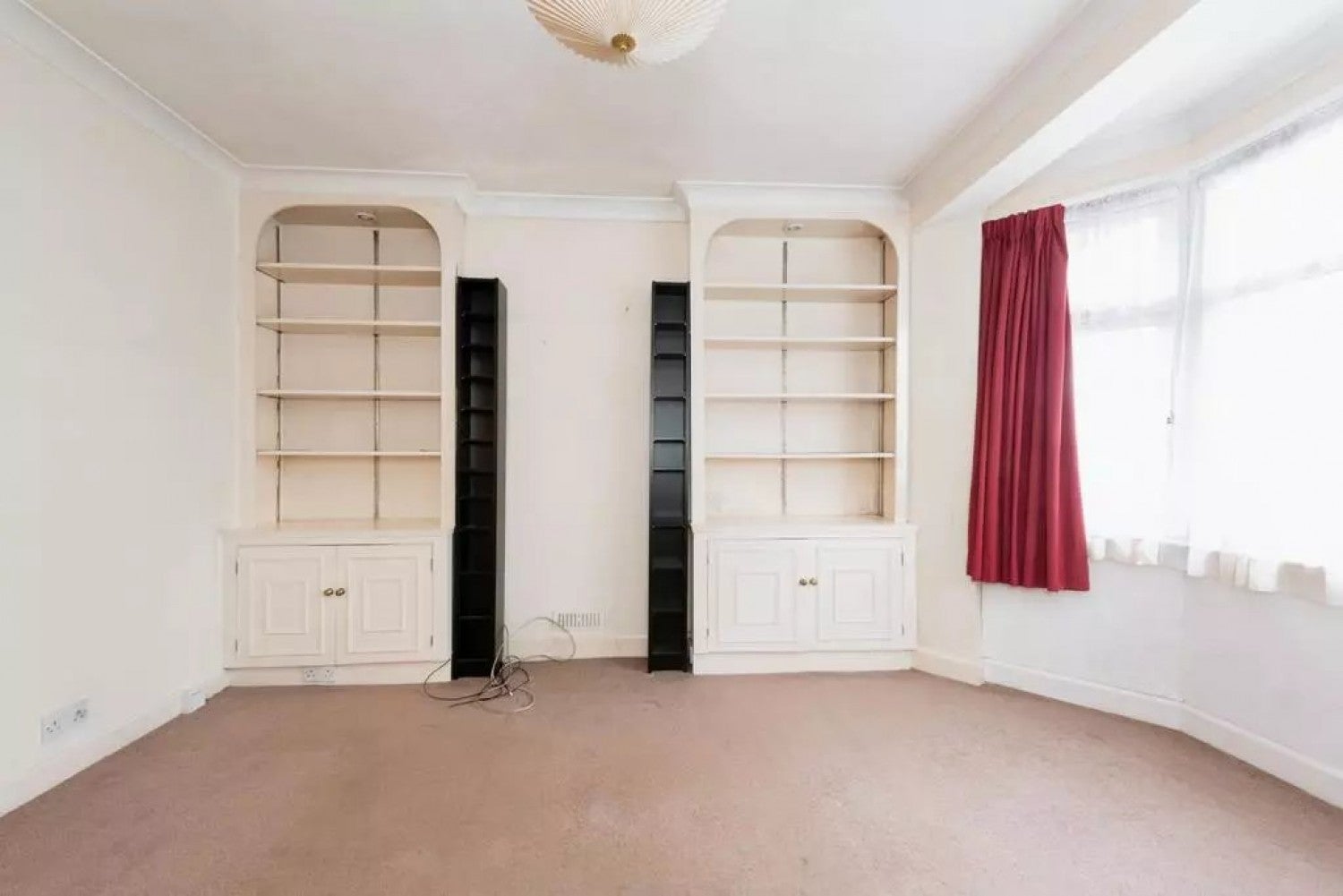 Flat Bridgewater Road in Greater London
