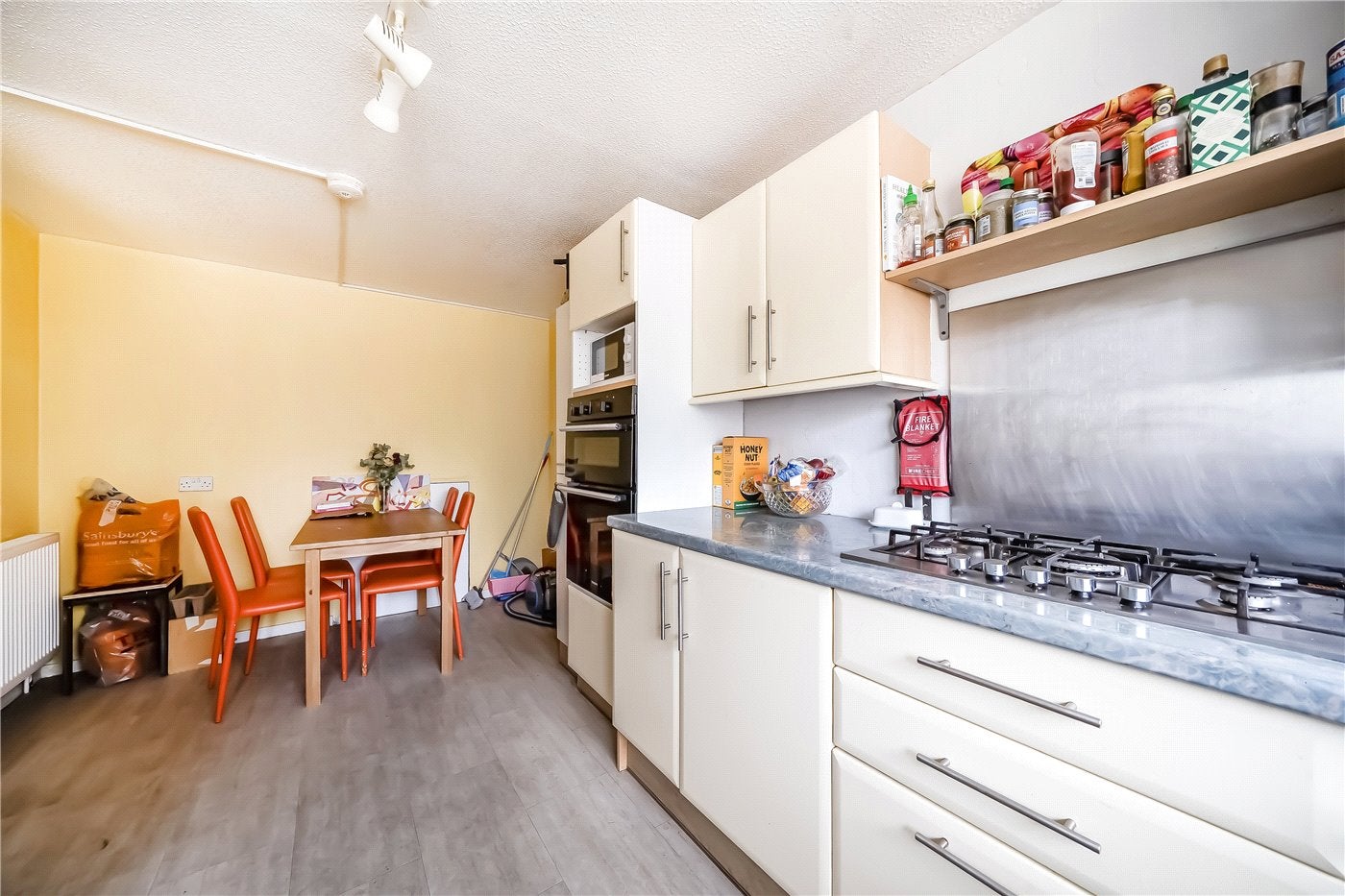 House Ludwick Mews in Greater London