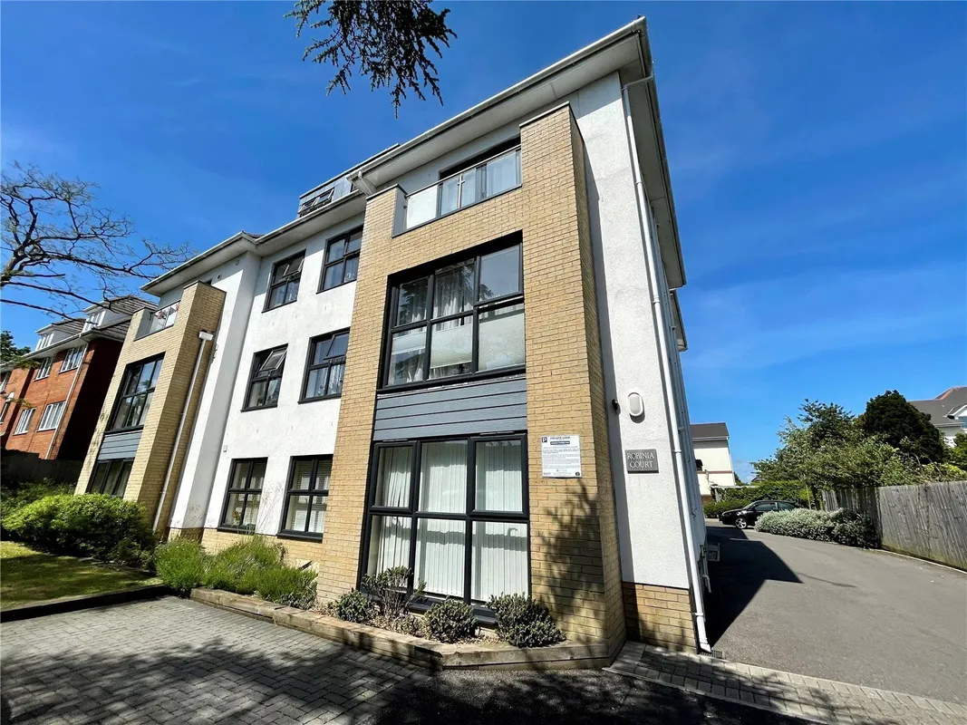 Flat Corporation Road in Bournemouth