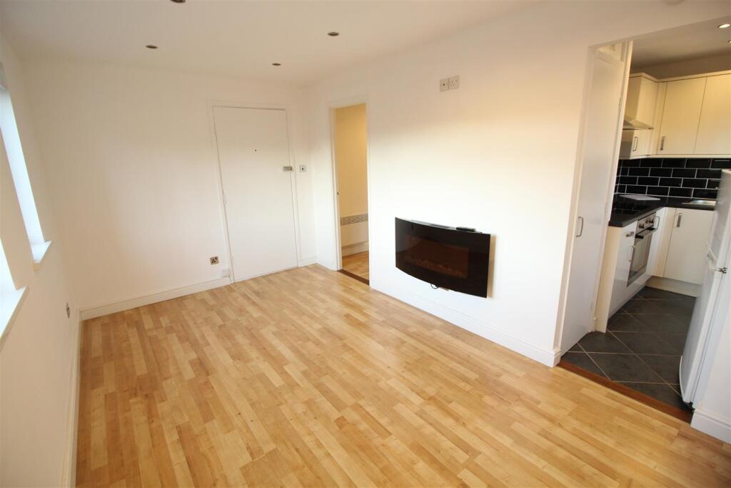 Flat Pentre Close in Cwmbrân