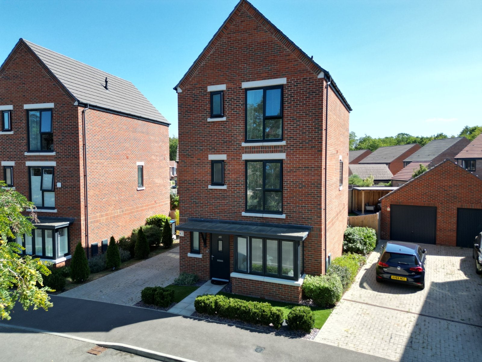 House Nightingale Avenue in Borough of Runnymede