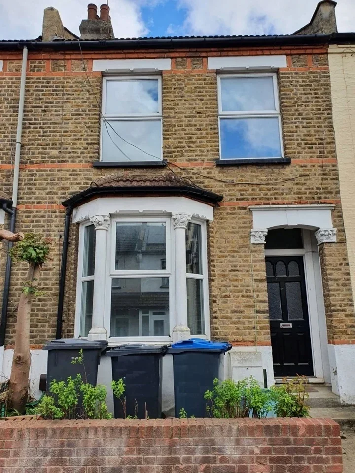 House Edward Road in Greater London