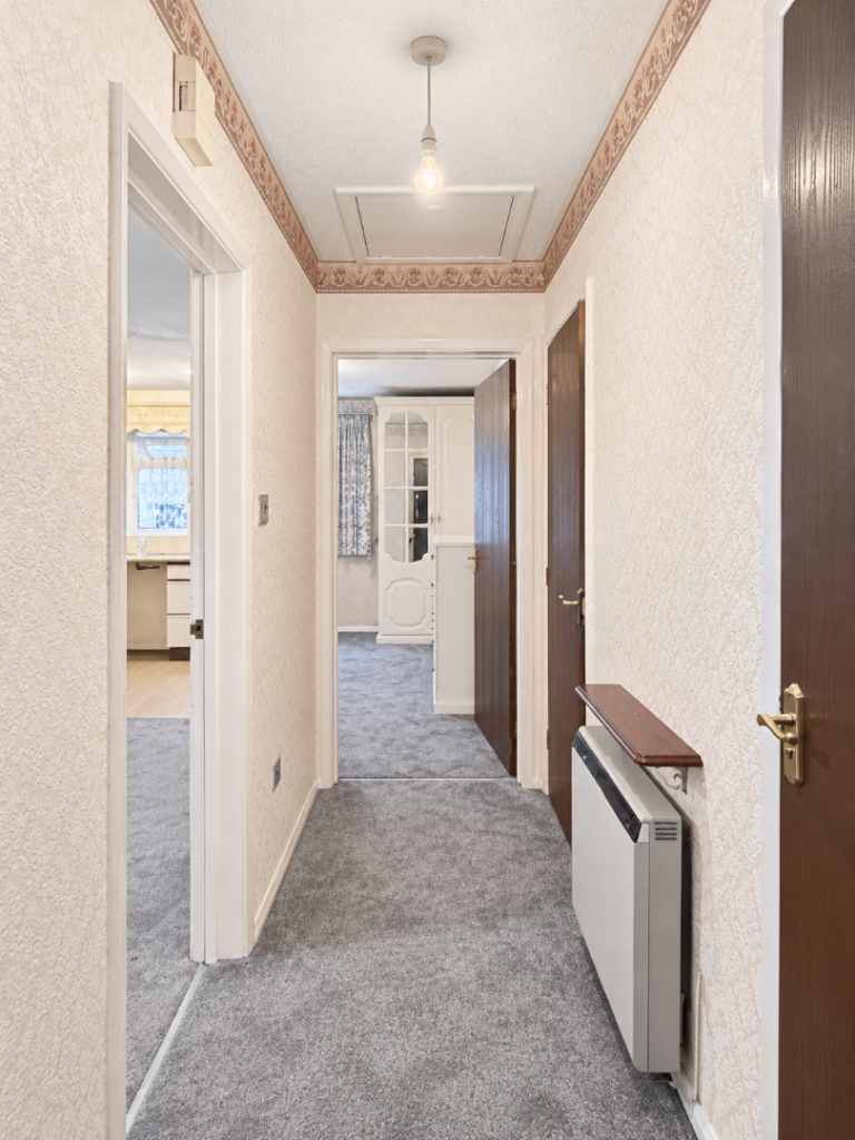 House Headingley Close in Greater London