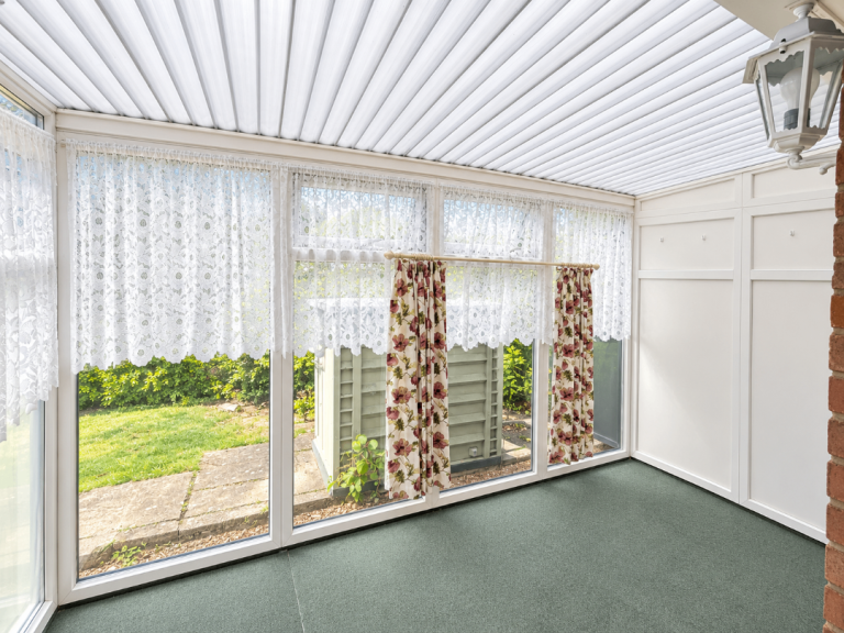 House Headingley Close in Greater London