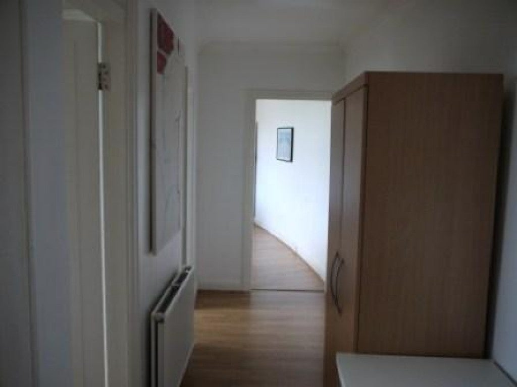 Room Prothero Gardens in Greater London