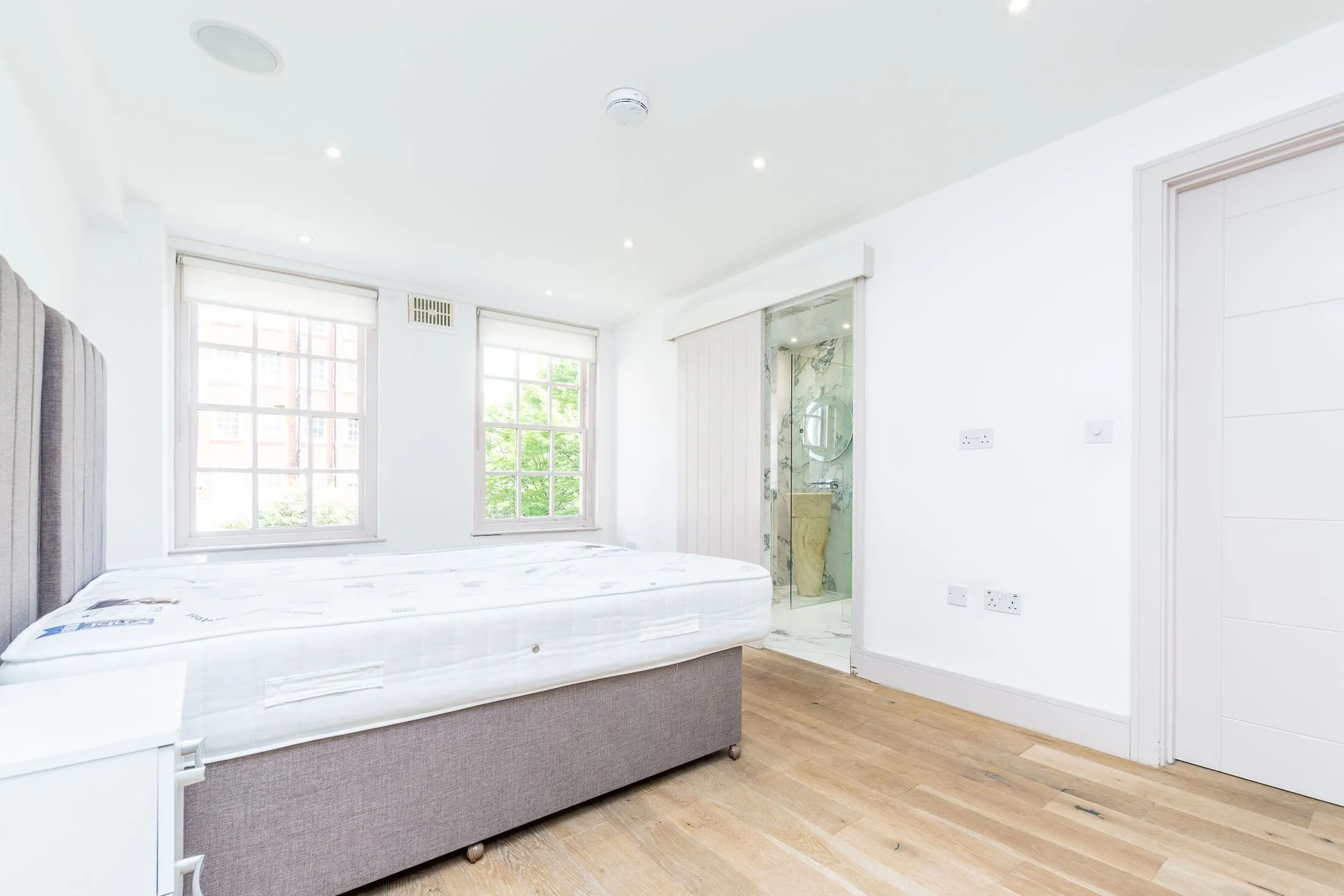 Flat Kendal Street in City of Westminster