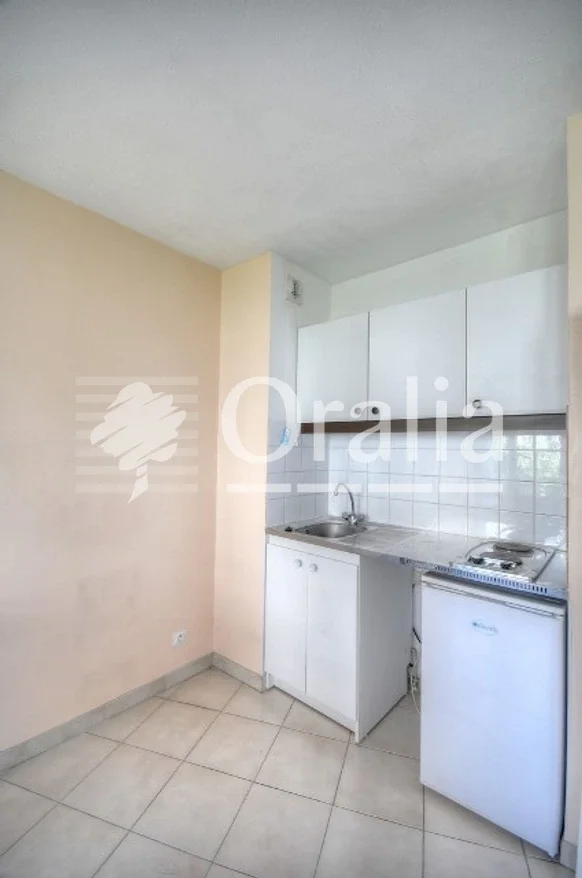 Flat Place des Laurentides in Montpellier