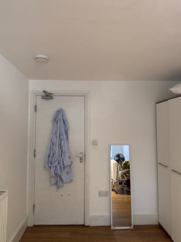 Room Beeston Road in Nottingham
