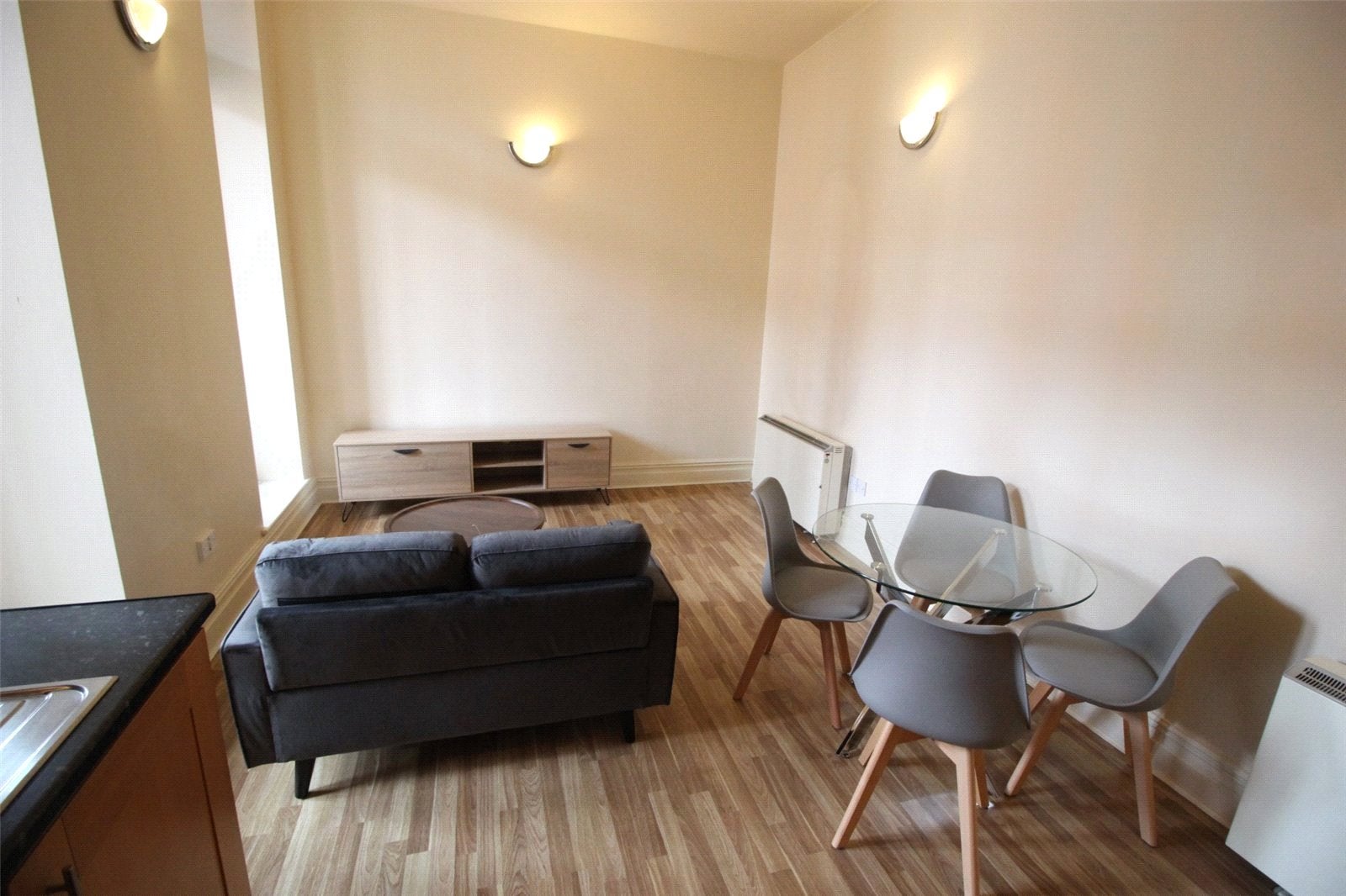 Flat Wilton Place in Salford