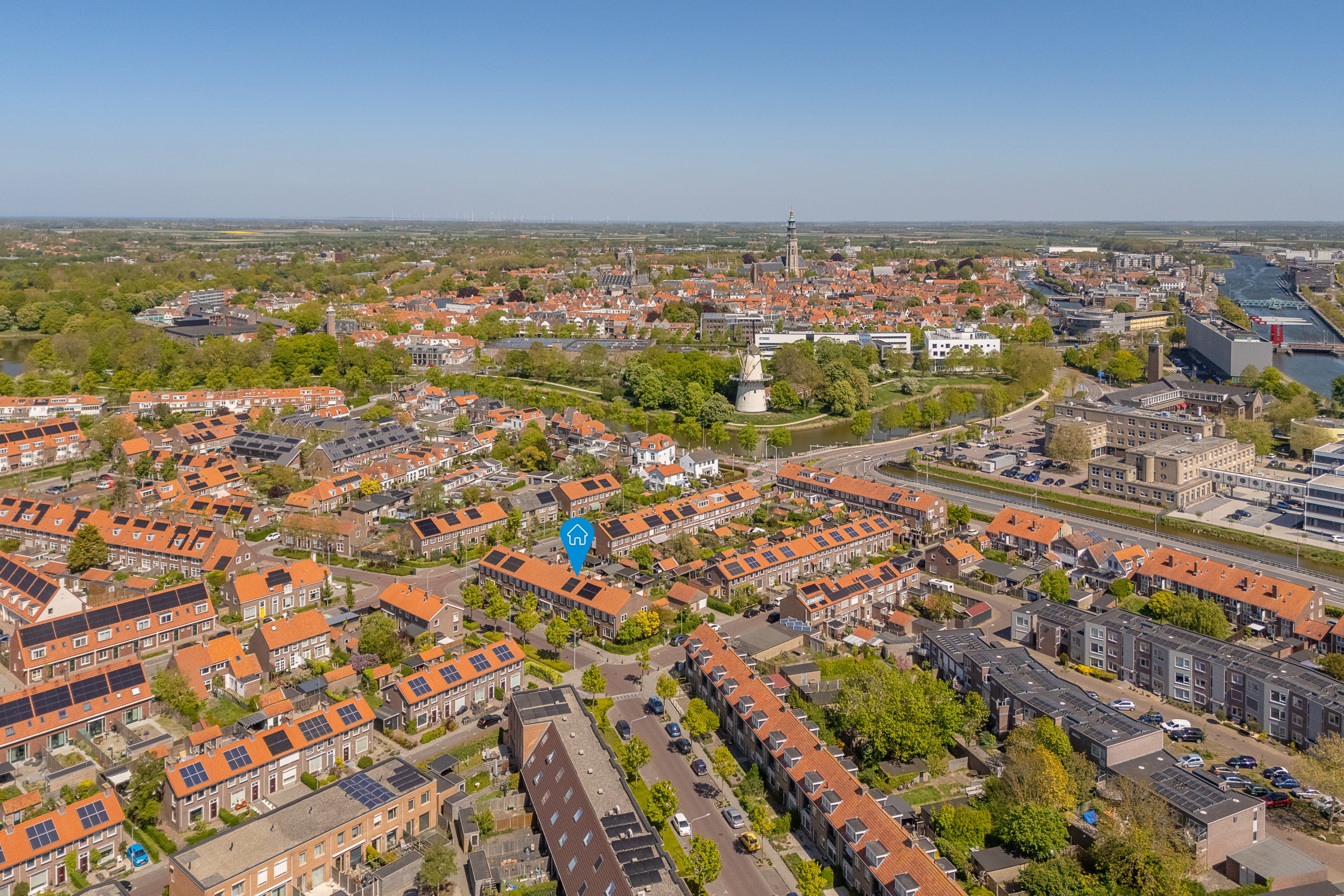 Tussenwoning te koop: De Ruyterstraat 51, Middelburg