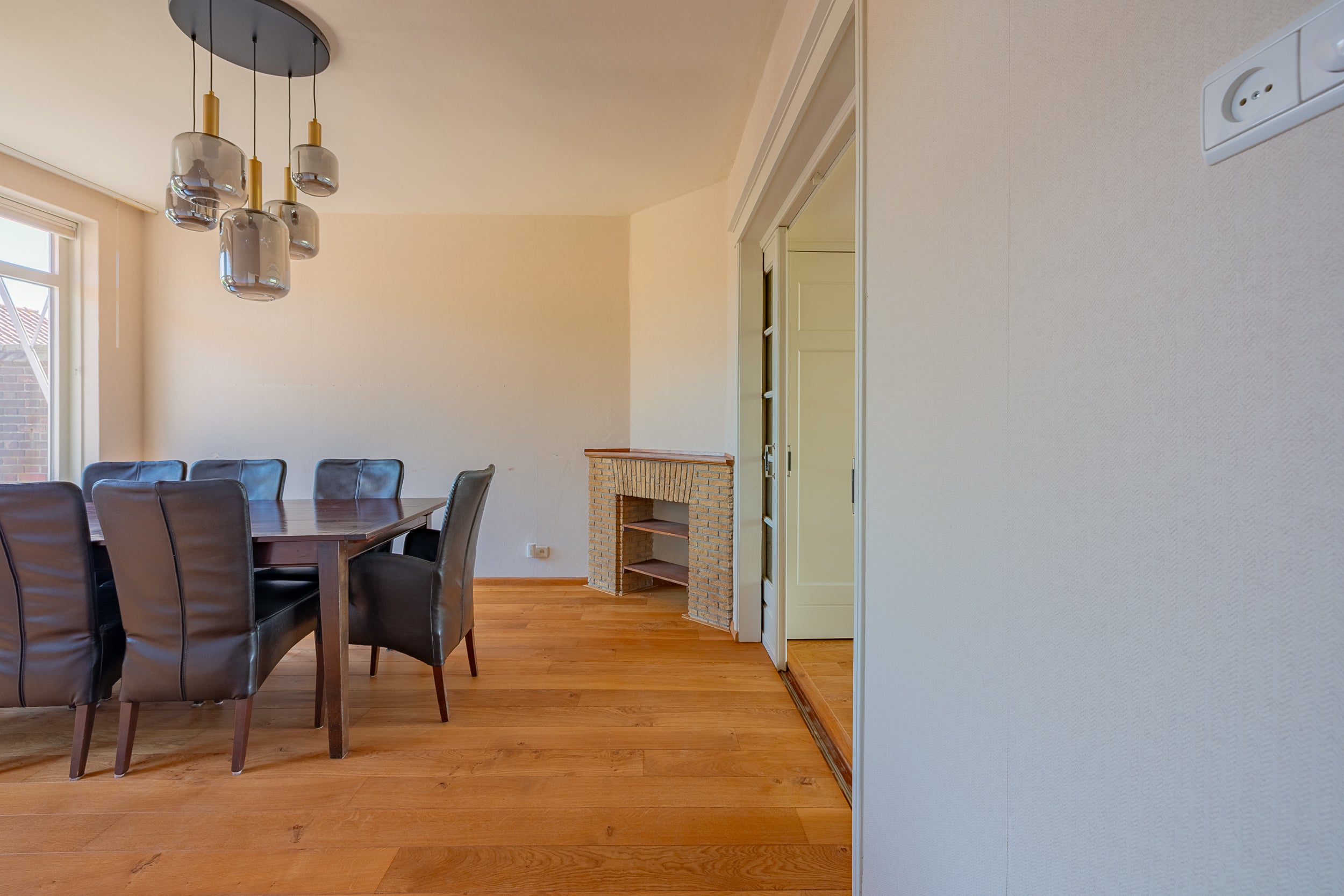 Tussenwoning te koop: De Ruyterstraat 51, Middelburg