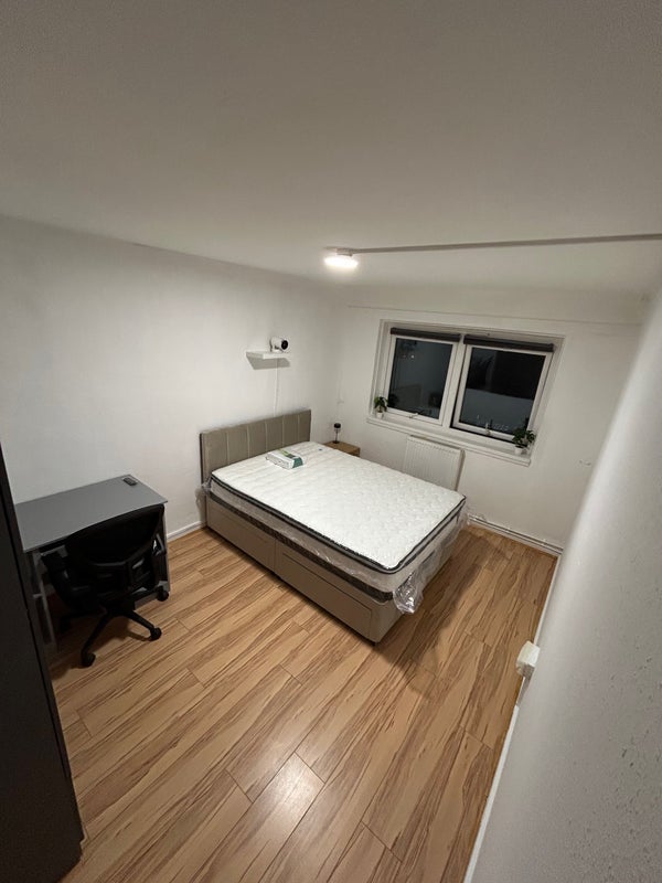 Room Broadwalk in Salford