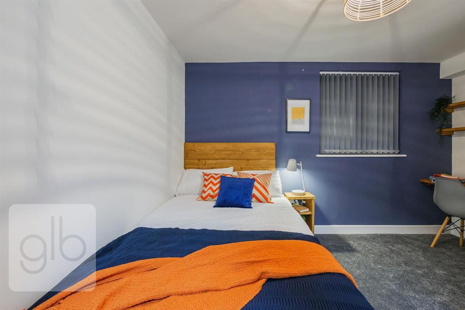 Room Irving Road in Coventry