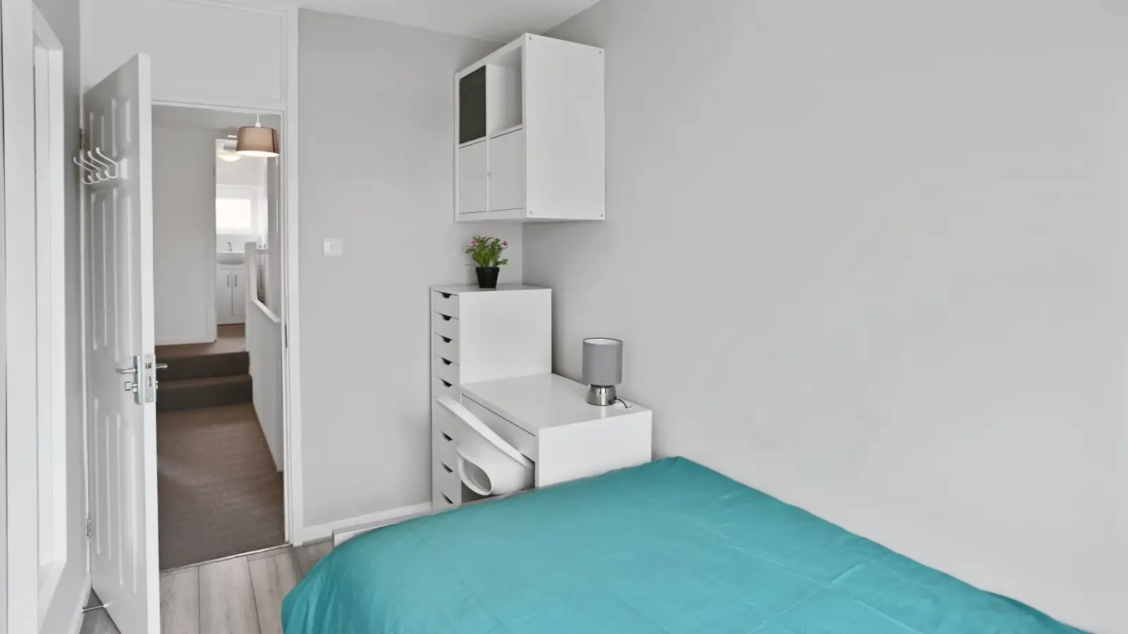 Flat Hereford Street in Greater London