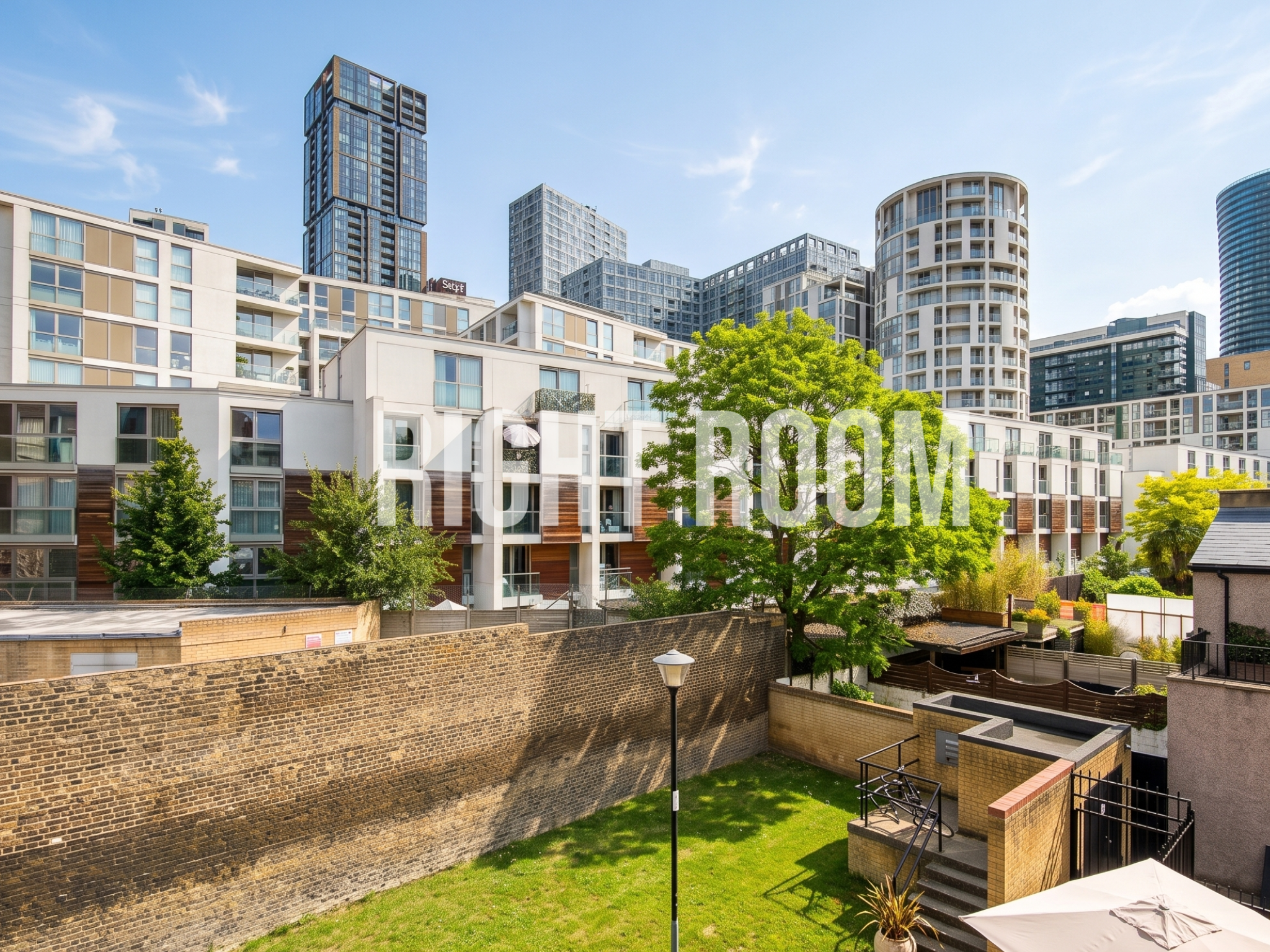 Room Mellish Street in Greater London