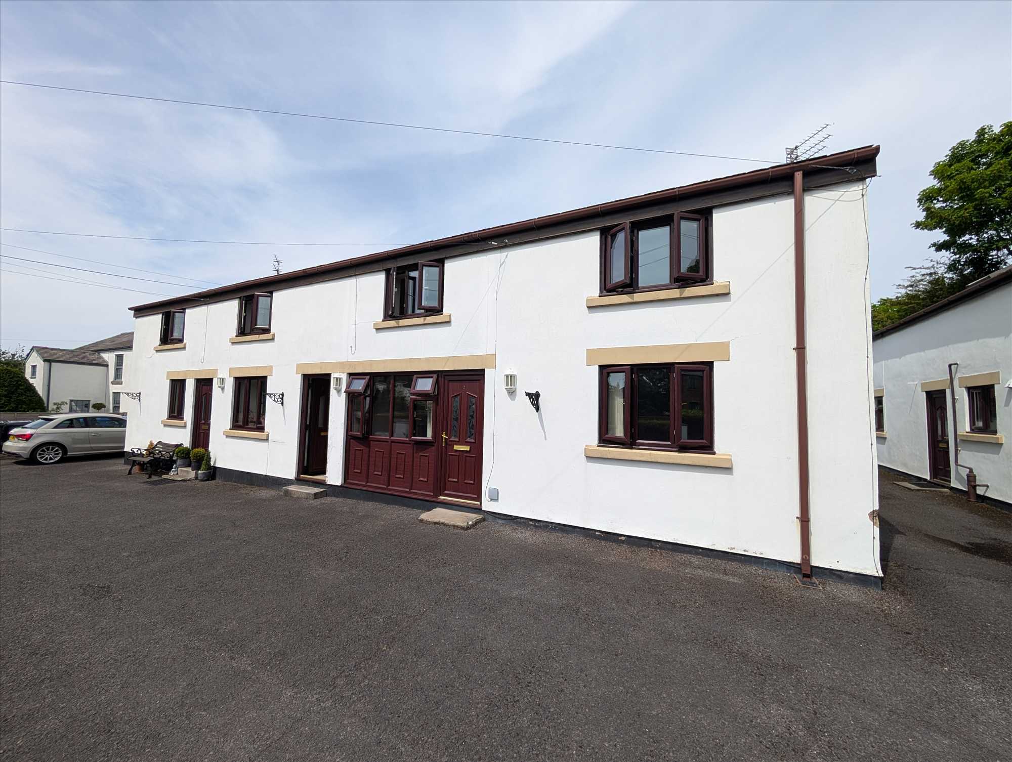 Flat Fairfield Road in Borough of Wyre