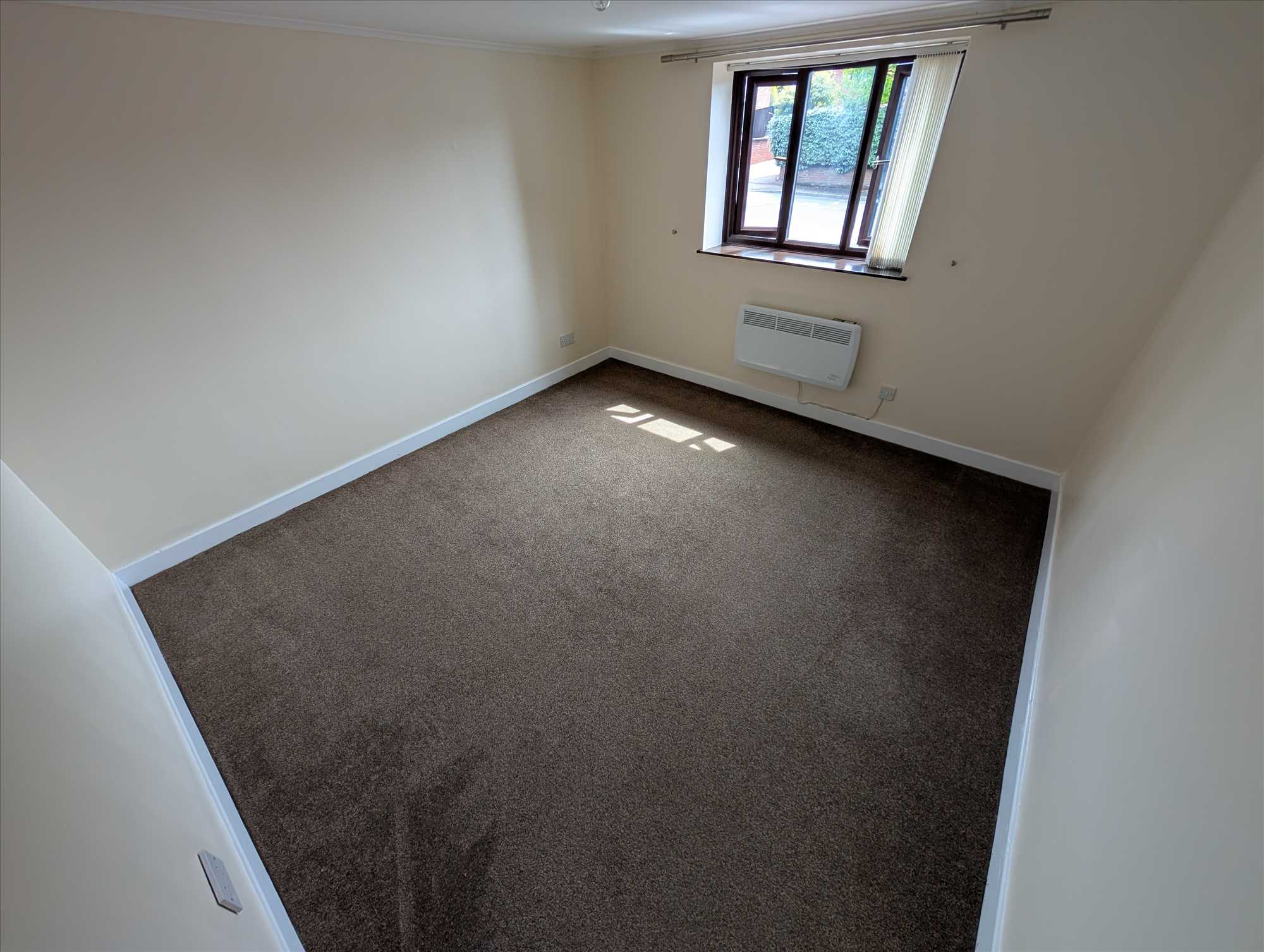 Flat Fairfield Road in Borough of Wyre