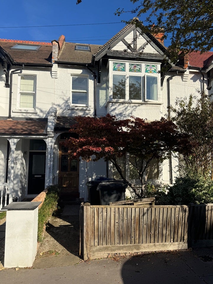 House Chisholm Road in Greater London