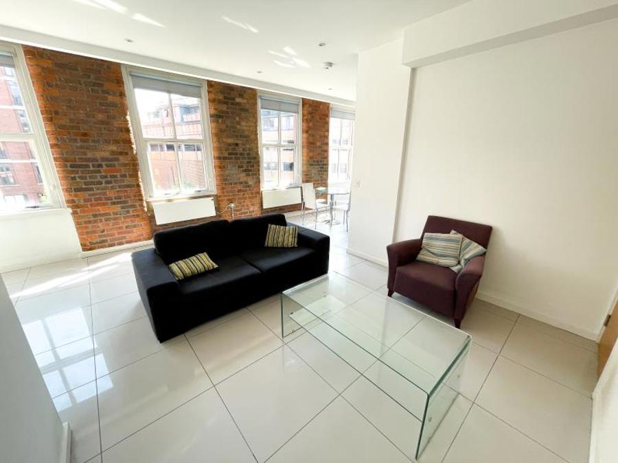 Flat Cutting Room Square in Manchester