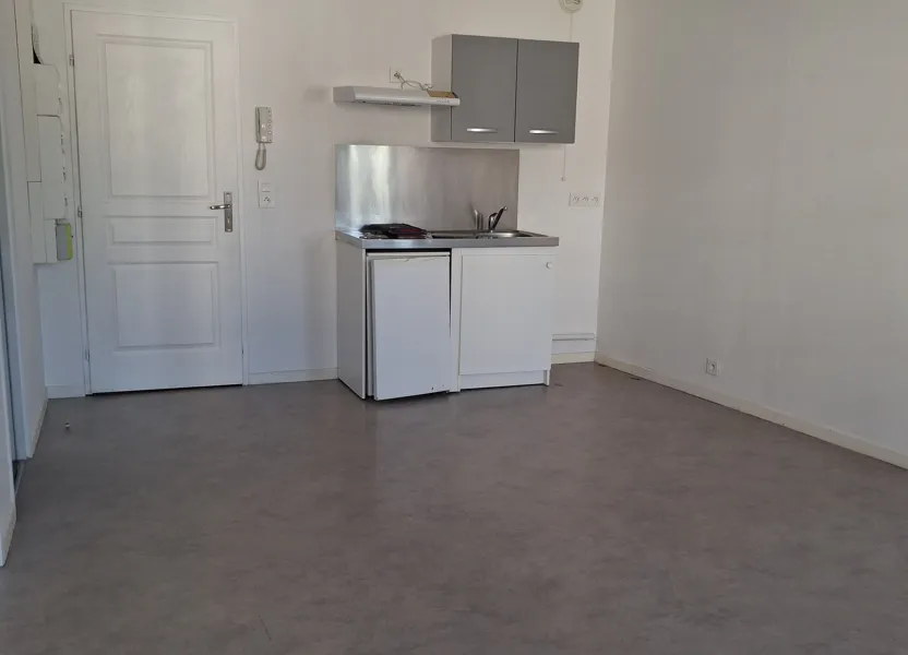 Appartement Cours des Apôtres de la Liberté à Saintes