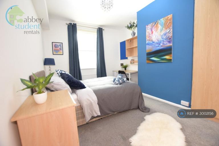 Room Salisbury Street in Chester
