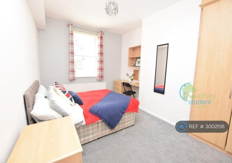 Room Salisbury Street in Chester
