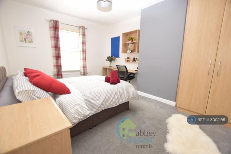 Room Salisbury Street in Chester