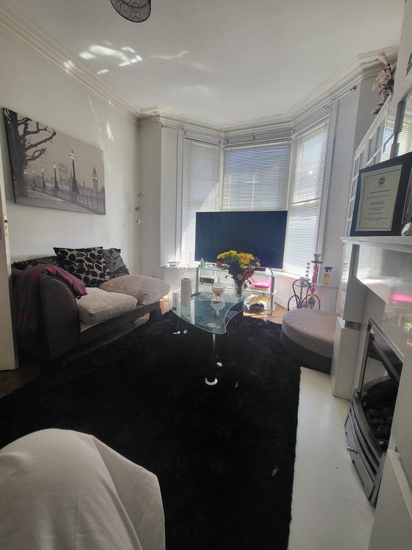 Room Bevington Road in Birmingham