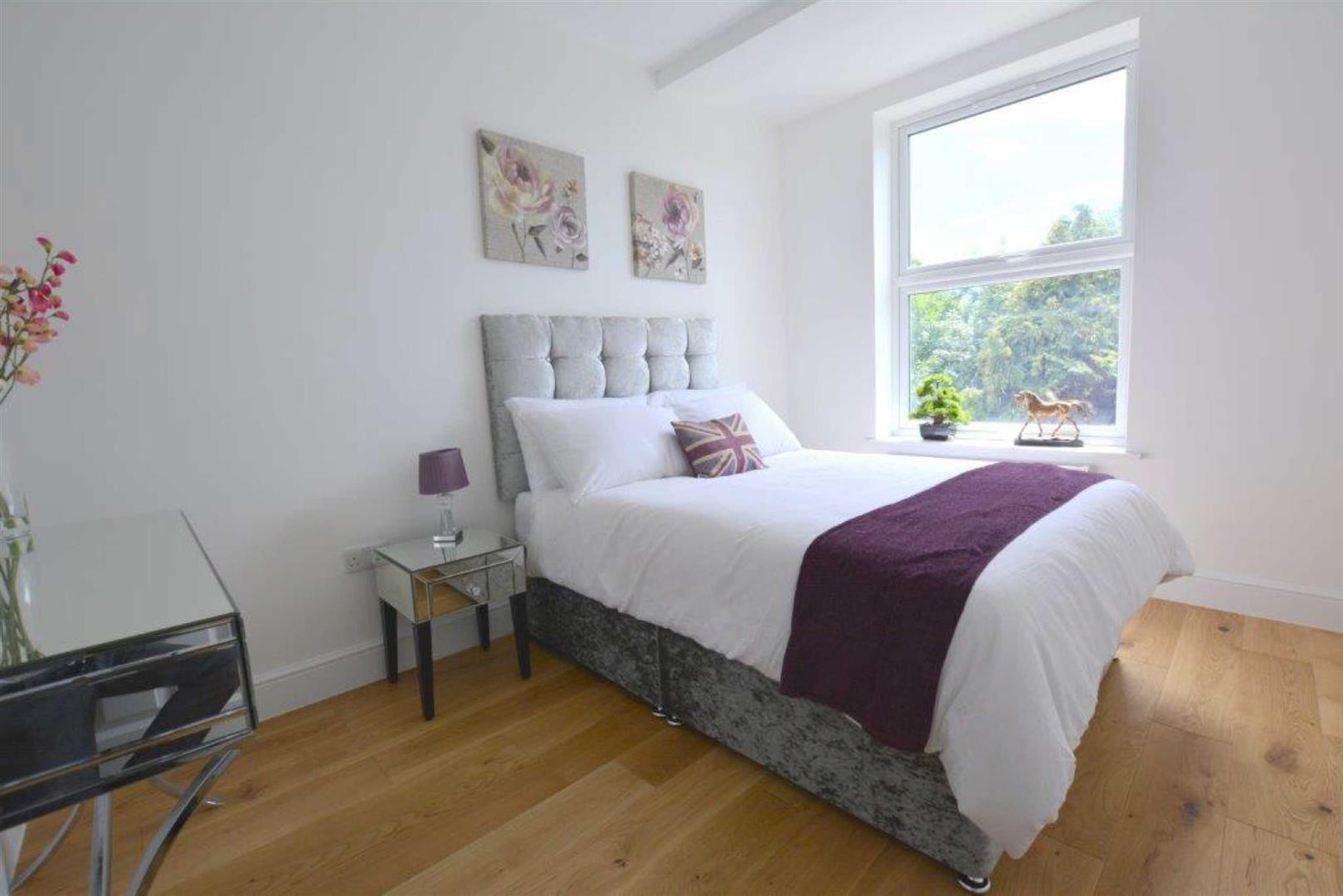 Flat Finchley Lane in Greater London