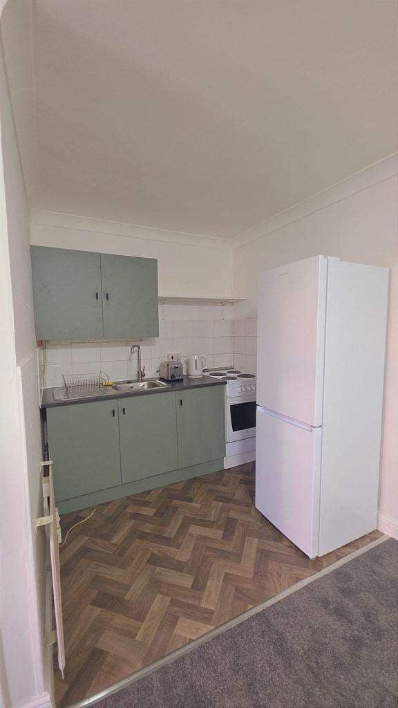 Flat Cayton Road in Greater London
