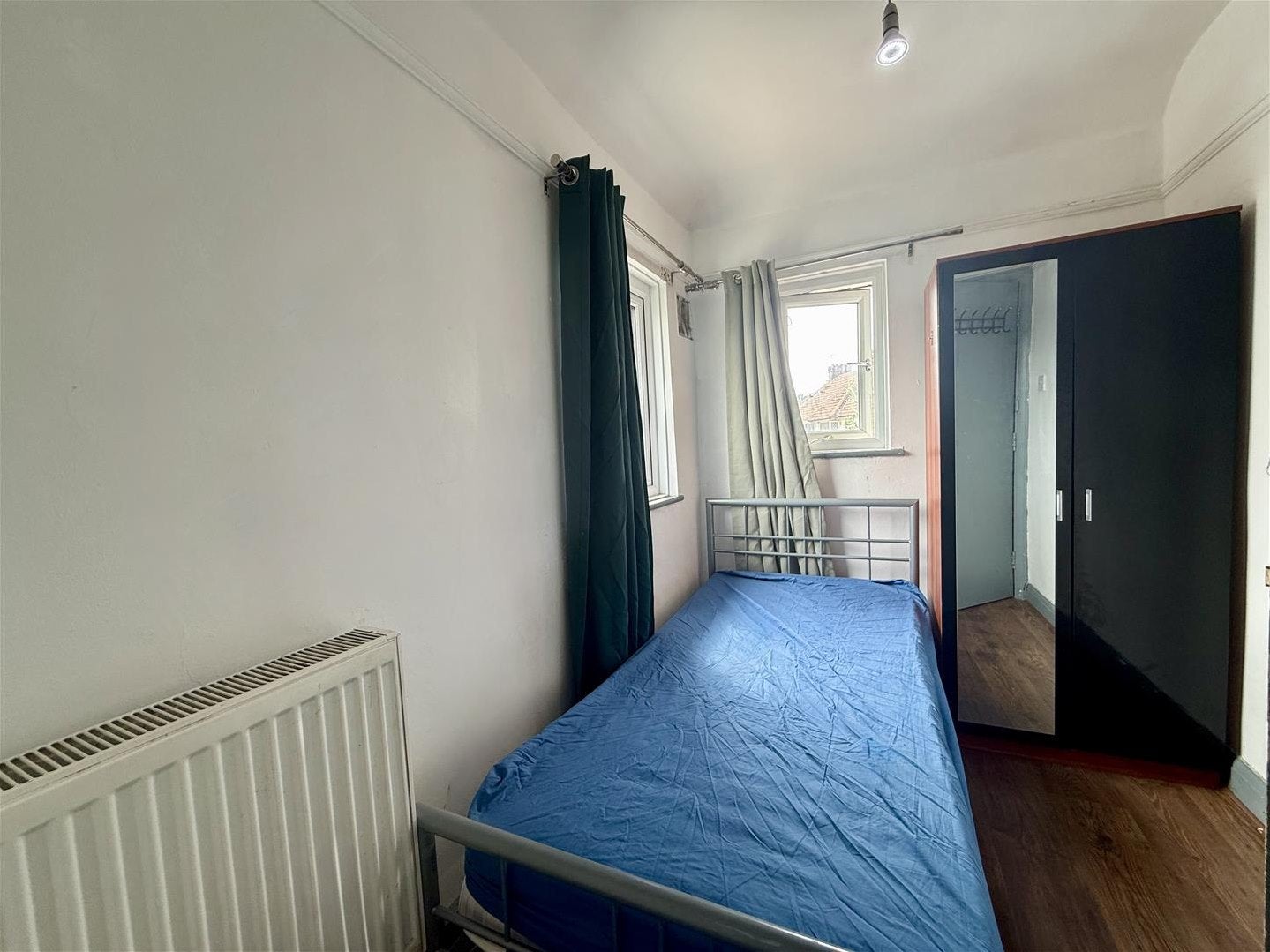 Room Monks Park in Greater London