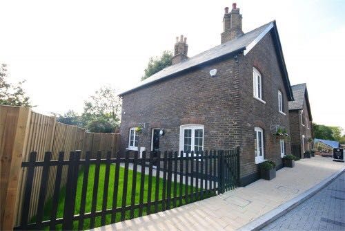 House Brewery Lane in Greater London