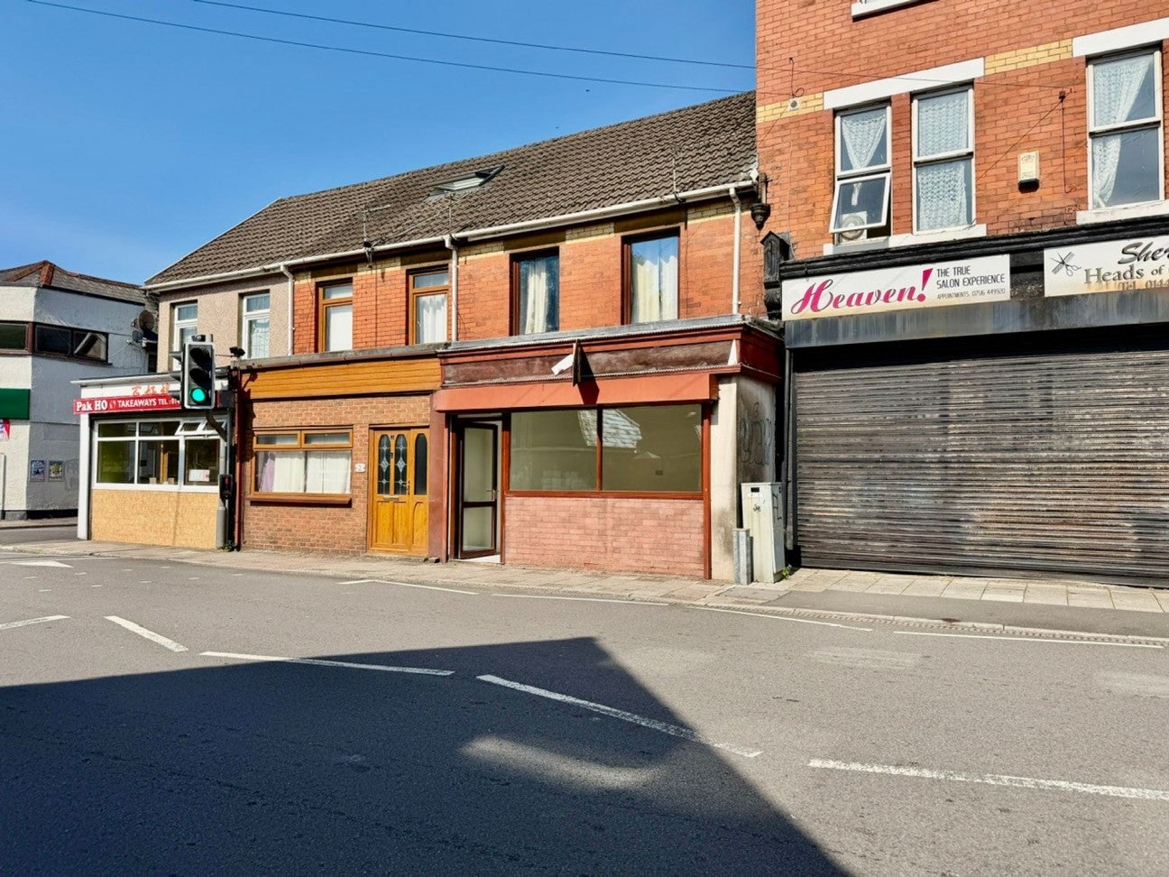 Flat Merthyr Road in Treharris