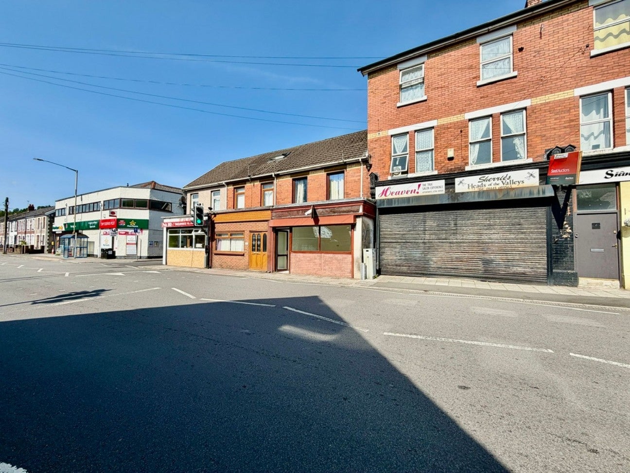 Flat Merthyr Road in Treharris