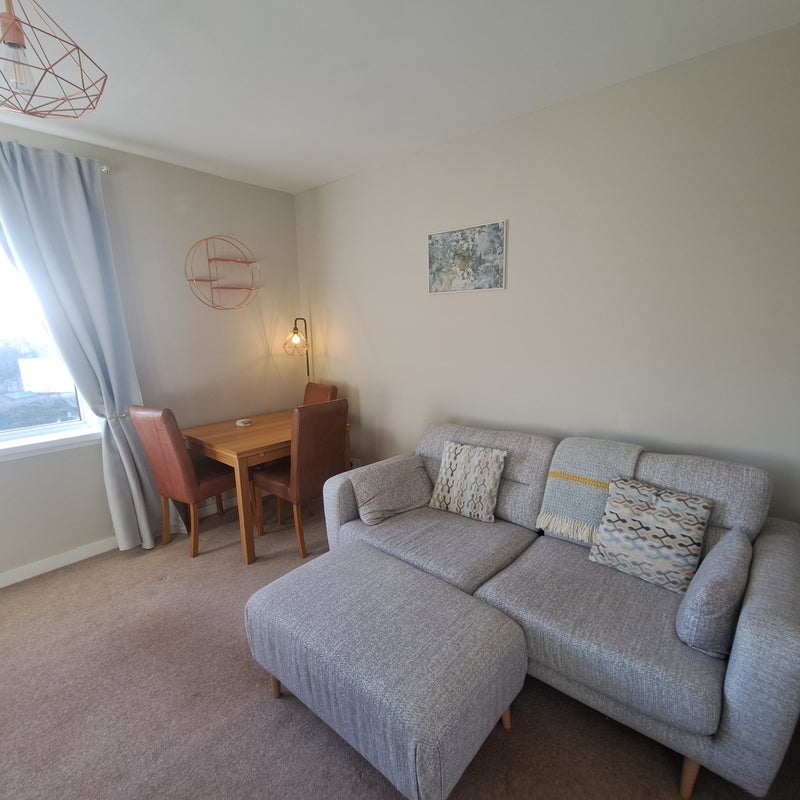 Room Stenhouse Avenue West in City of Edinburgh