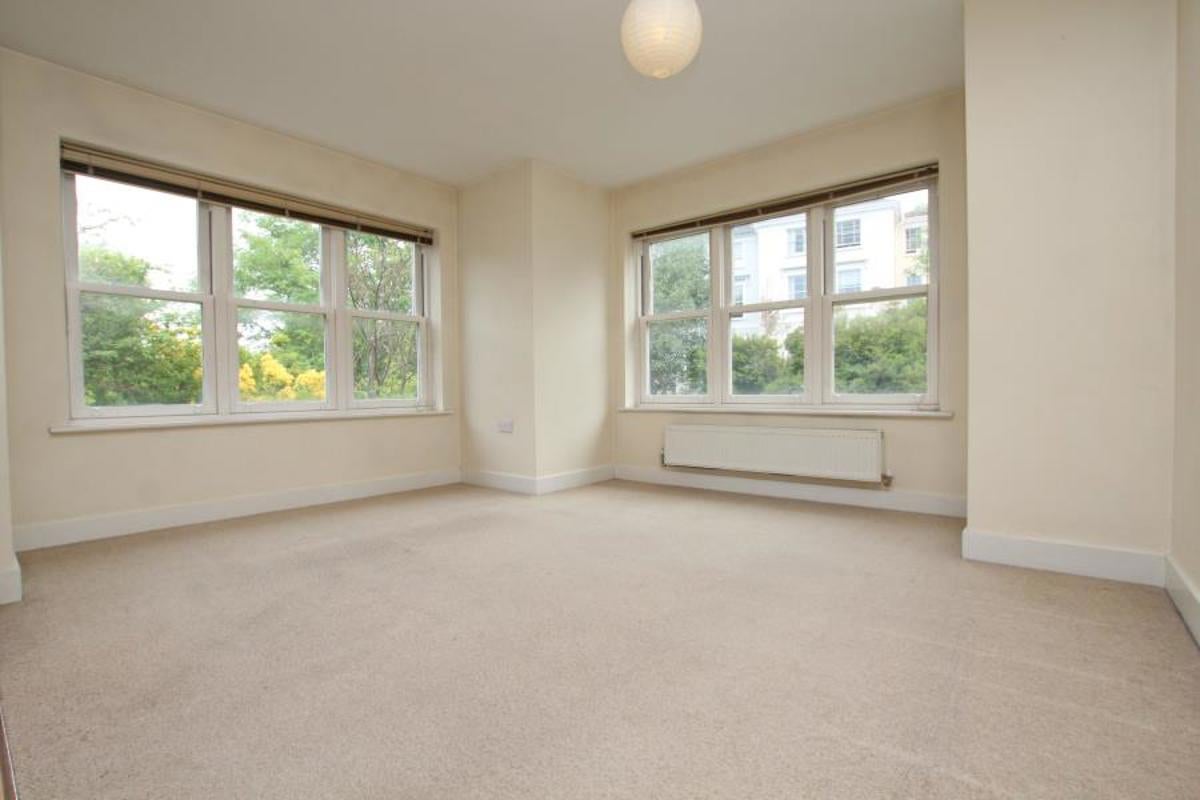 Flat Arley Hill in Bristol