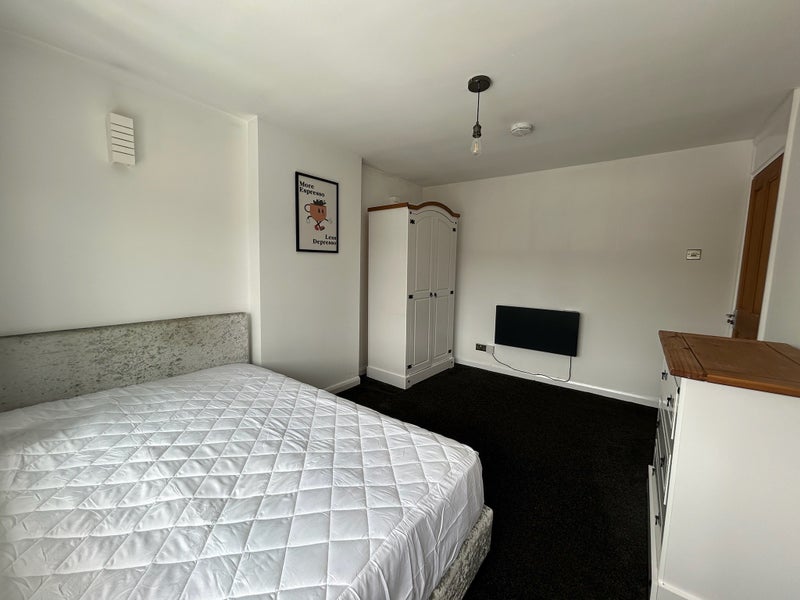 Room Farmway in Braunstone Town